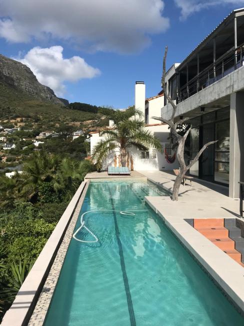 Le 12 Artist Loft The Pool Suite Images_2