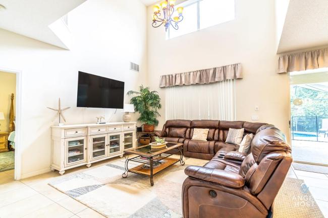 Big Family Getaway Home with Private Pool & Game Room! Images_1