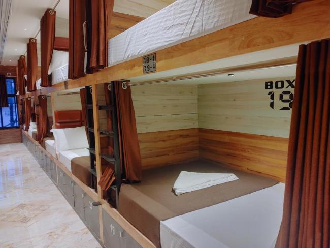 99 inbox capsule hotel Images_4