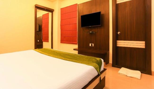 Hotel Janki International - Hotel in Sigra Images_5