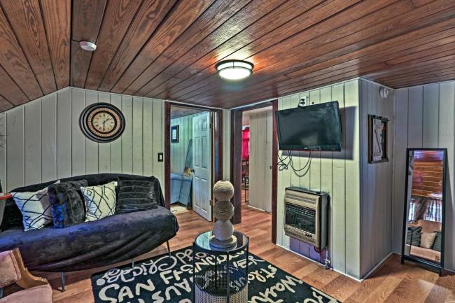Cozy and Vibrant Montgomery Apt about 2 Mi to Dtwn! Images_4