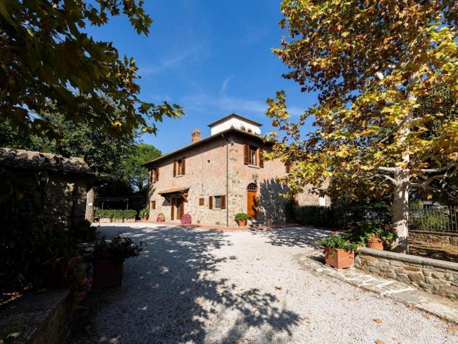 Tuscan Villa in Cortona with Private Swimming Pool Images_5