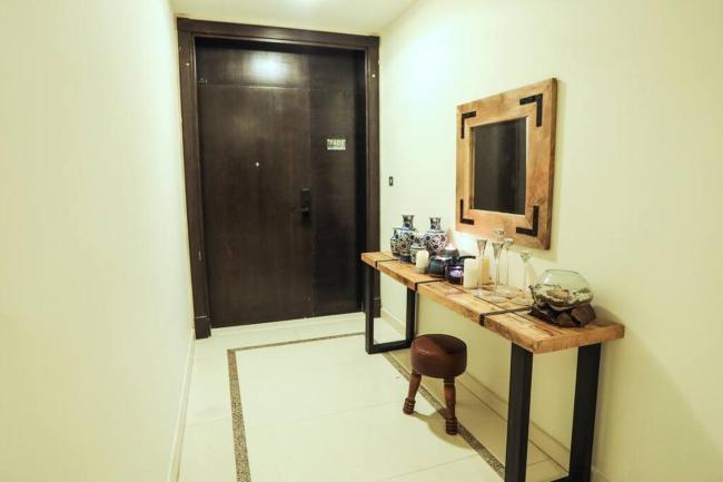 HIGHRISE APARTMENT ON THE 74TH FLOOR Images_3