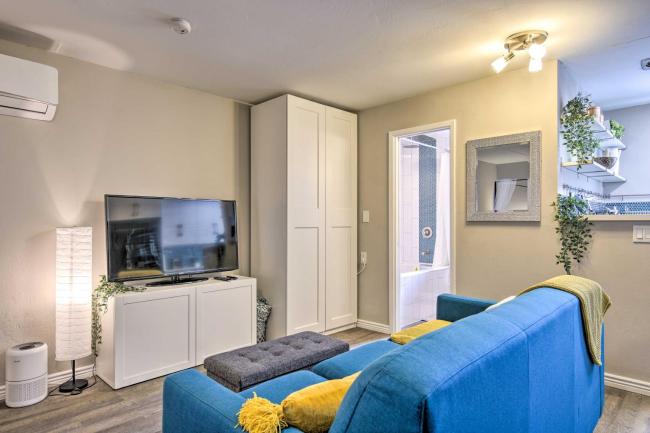 Peaceful Tempe Studio with Patio 2 Mi to ASU! Images_3