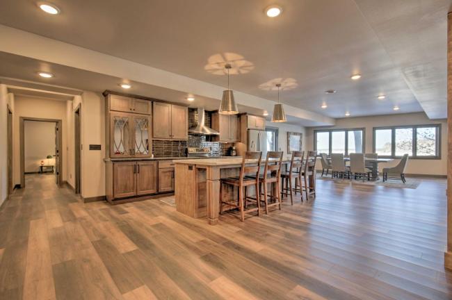 Lakefront Cabin with Proximity to Attractions! Images_5