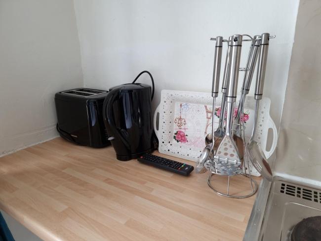 F18-Awesome Studio for 1 near Paddington-D13 Images_3