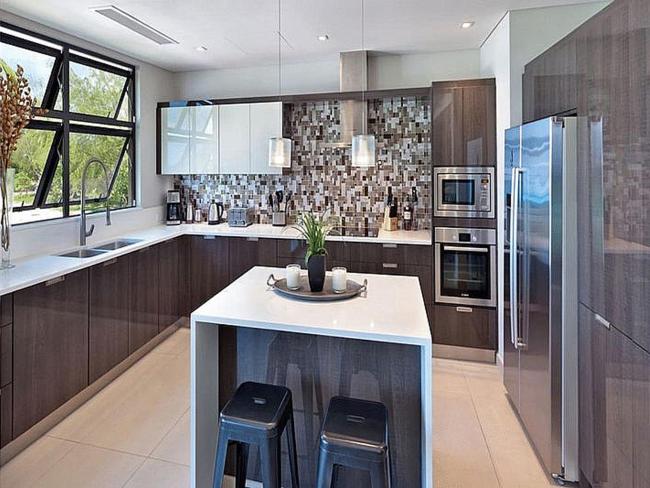 Zenbreak Capri Apt 1 Images_4