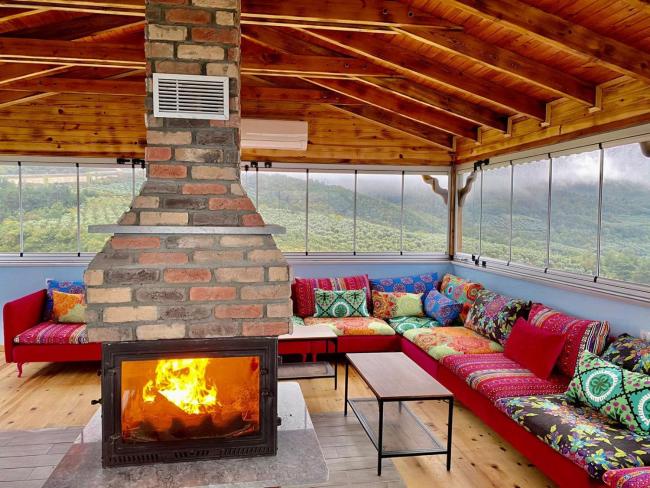 Splendid and Peaceful Chalet with Nature View in Iznik, Bursa Images_1
