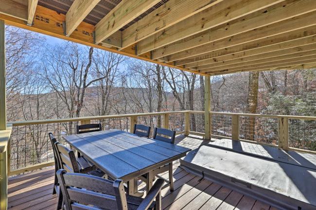 Rustic Beech Mtn Cabin Less Than 1 Mi to Ski Resort! Images_1