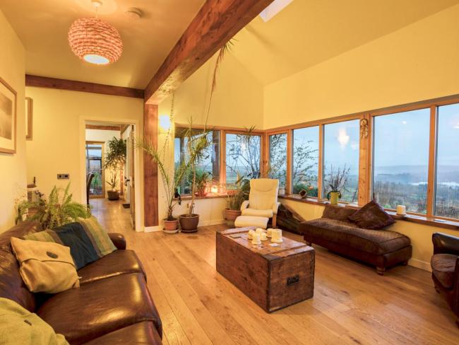 Pass the Keys Beautiful 4BR Eco House With Outstanding Views Images_2