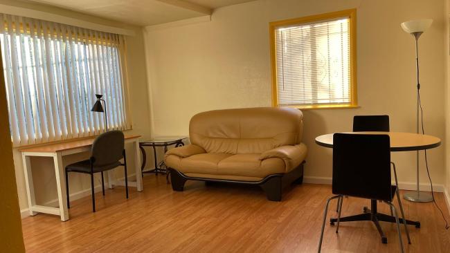 Cozy 1B&1B Residential Home in Berkeley Images_1