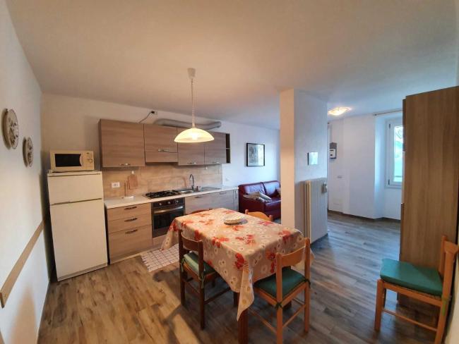 Pretty apartment in Dervio with lake view Images_1