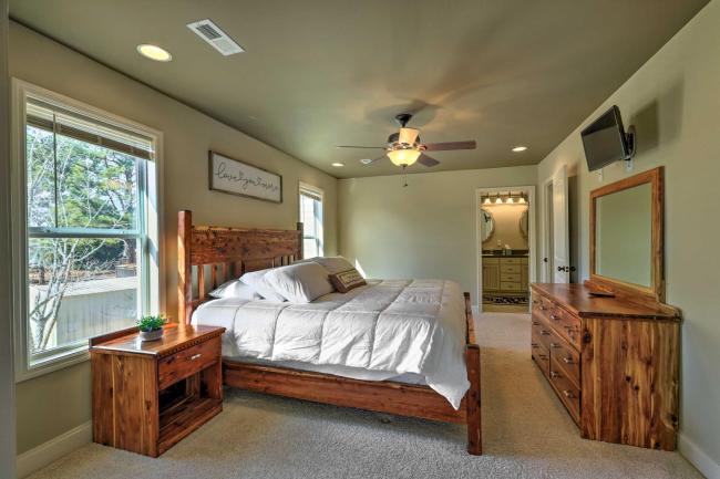 Waterfront Home with Shared Boat Dock and Ramp! Images_4