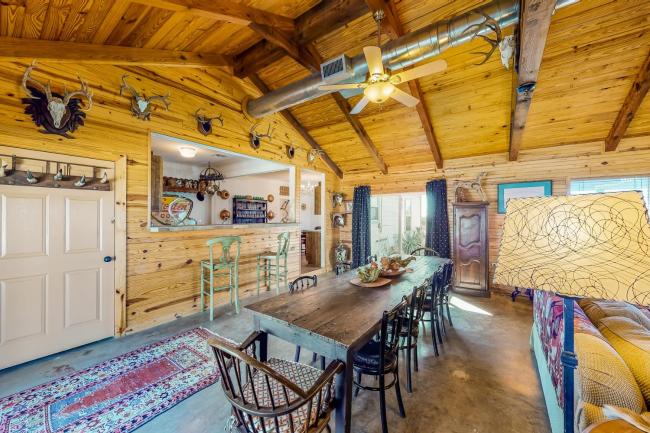 Doss Hideout Lodge Images_4