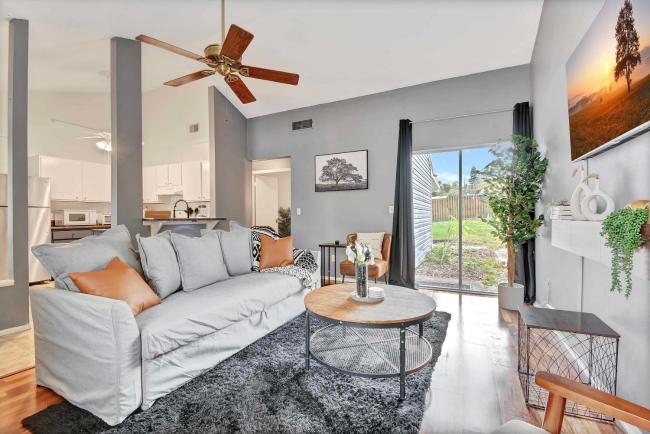 The Retreat at Palm Harbor - Minutes to Honeymoon Island, Tarpon, & Dunedin Images_4