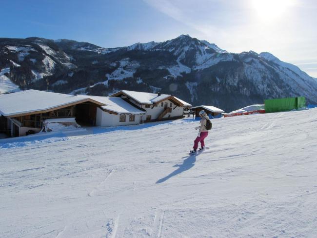 Apartment in Kaprun near the ski area Images_1