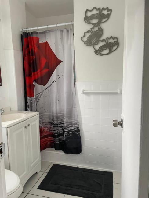 trendy Studios in Hollywood Images_2