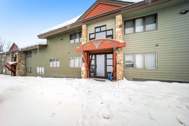 Granby Condo with Views Images_1