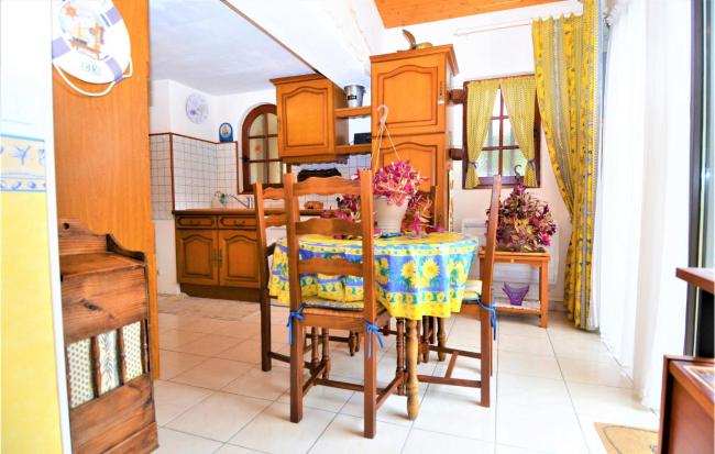 Beautiful home in Comps with WiFi, 1 Bedrooms and Outdoor swimming pool Images_1