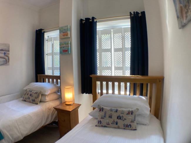 Fisherman's Rest. Ideal spot, relaxing sea/beach view from lounge. Images_2