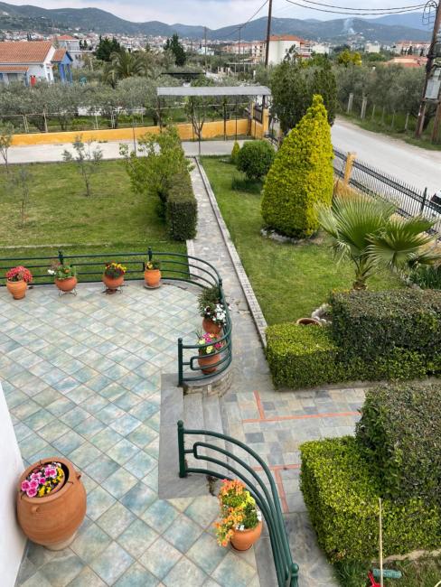 Seaside apartment with private garden Images_5