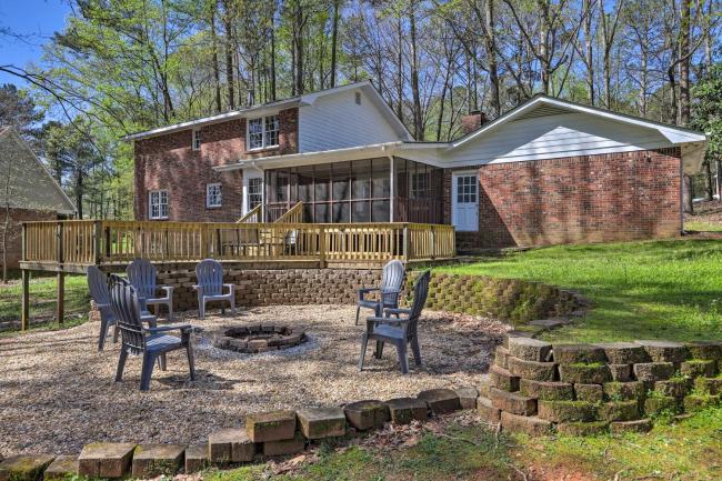Modern Lakefront Conyers Home and Screened Deck Images_1