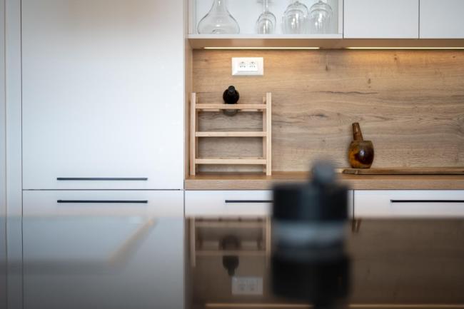 Luxury seaside apartment with a private garage Images_5