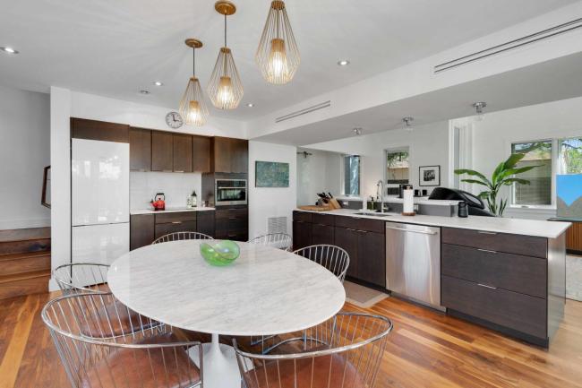 Mod Phoenix Home with Patio and Upscale Interior! Images_1