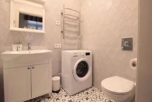 Charming 1BR apartment with bath in Quiet center of Riga Images_4