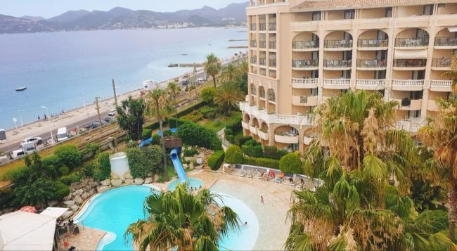 Duplex avec vue sur mer à Cannes la Bocca Images_2