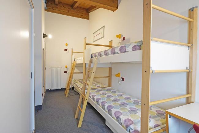 iFlat Bright apartment with view and attic Images_3