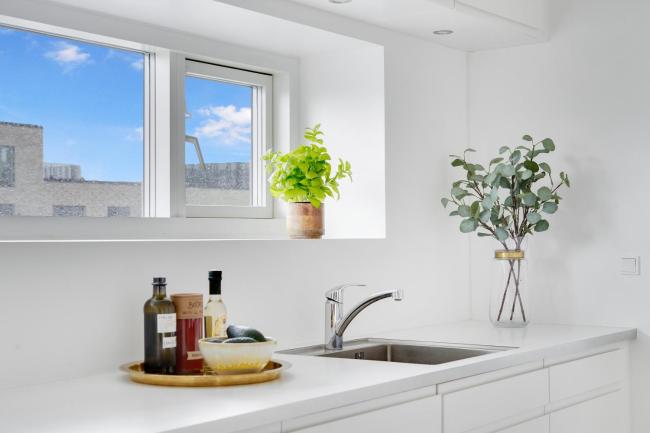 Sanders Arena - Lovely Three-Bedroom Apartment Close to Metro Station Images_5