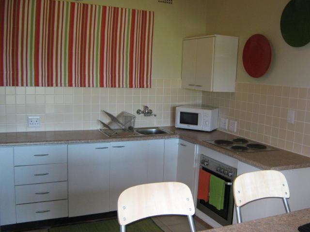 raphia on sea Images_1