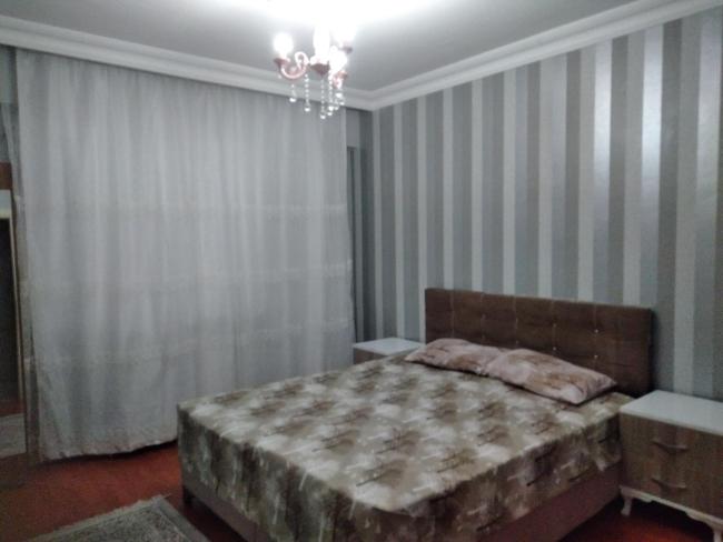 H2B Lovely two bedrooms and one living room apartment with full kitchen and walking distance to Metrobus Images_3