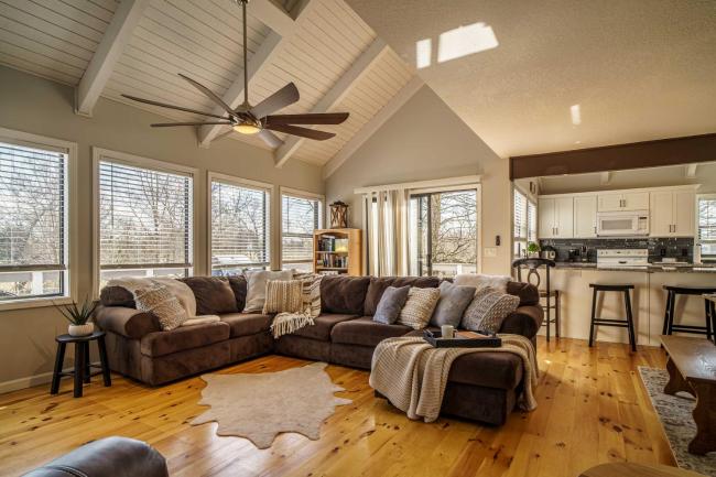 Expansive LaFollette Escape with Golf and Lake Views! Images_3