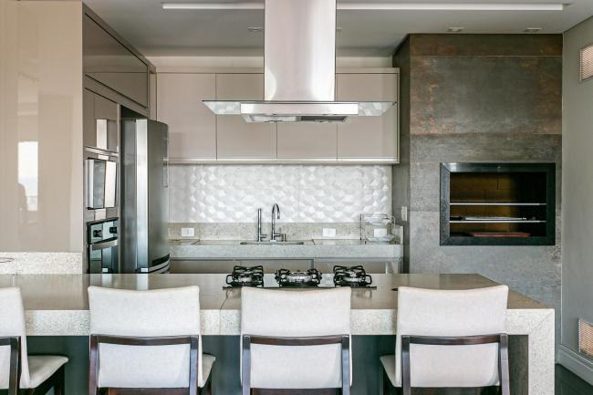 Ap 2 quartos em prédio c/ piscina com vista panorâmica - Centro Images_1