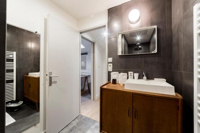 Fully renovated cozy and modern in the heart of Vieux Lyon Images_3