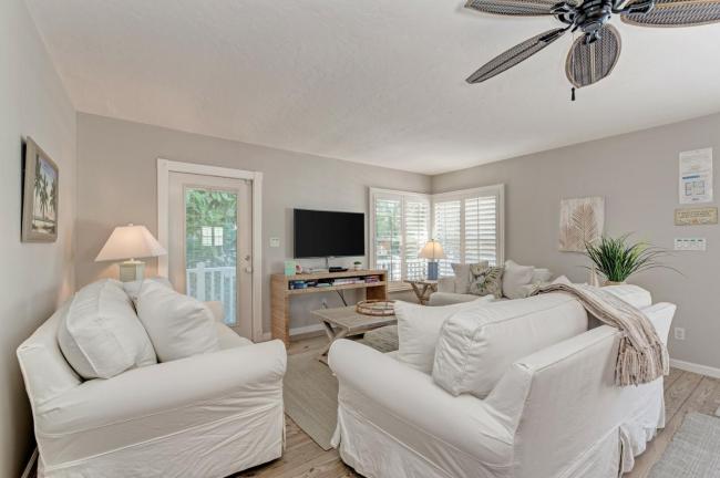 Art n Sol - 115 Maple Images_2