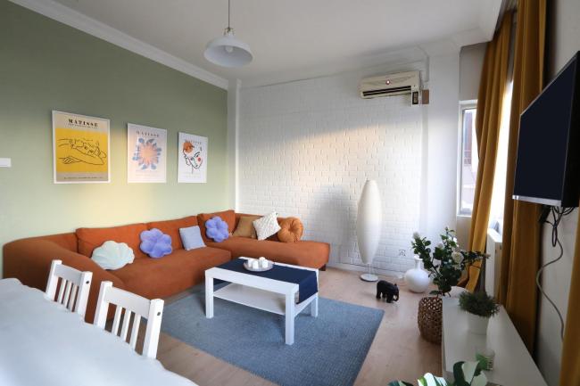 Central Apartment with Golden Horn View in Beyoglu Images_1