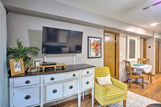 Walk-In Condo with 2 Pools, Deck 1 Mi to SDC! Images_3