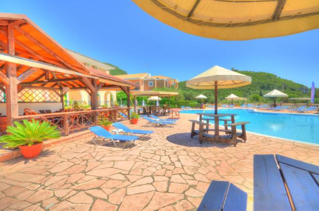 Mermaid Pool Studios and Bar Images_5