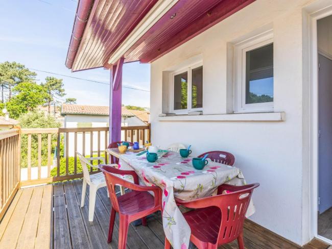 Apartment Pyrénées 2 by Interhome Images_2