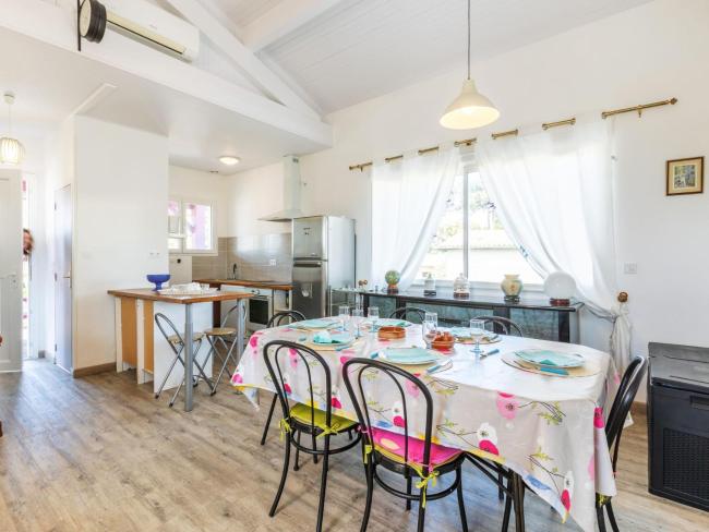 Apartment Pyrénées 2 by Interhome Images_5