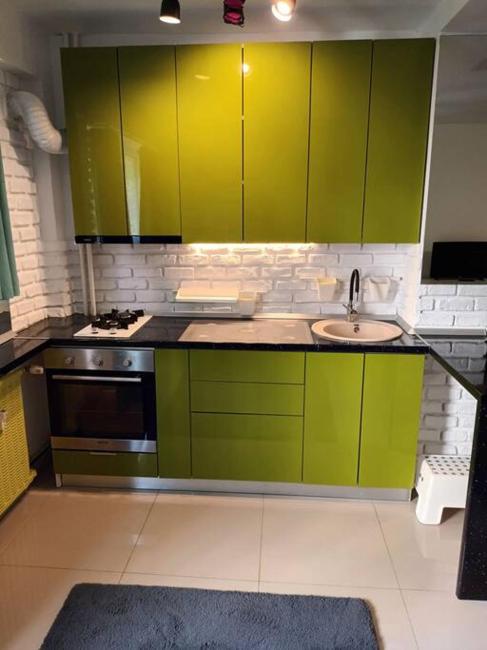 Manooy Studio 2 Images_2