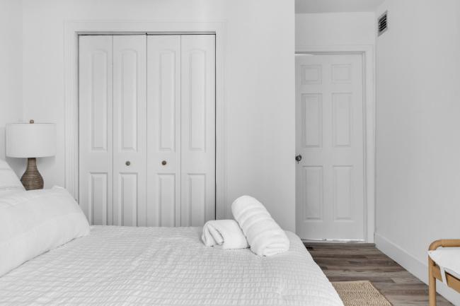 Stylish & Modern Home - 5 min to Brickell Images_3