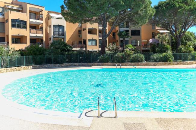 AC Appartment with terrace parking and pool- BENAKEY Images_2
