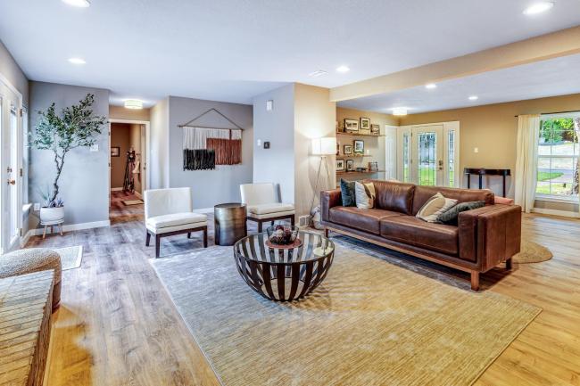 Modern Eastside Escape Images_2