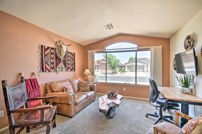 Maricopa Family Home with Private Pool and Spa! Images_4