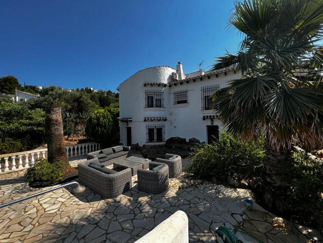 Magnifique villa avec piscine vue mer Images_1