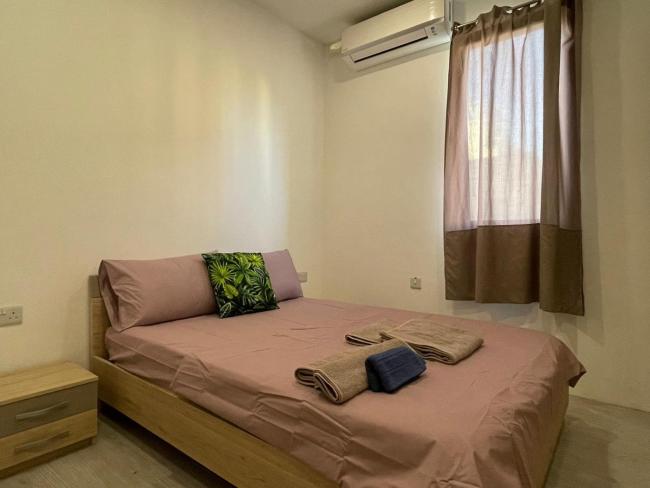 Modern Double Room with Private Bathroom and free WIFI Close to the Beach! Images_4